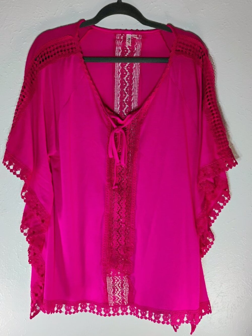 Dots Pink Pull Over Bat-Wing Blouse with Crocheted Trim Women's Size 2x